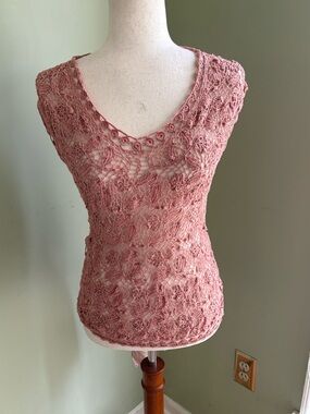 Moth crochet sleeveless top w/silky tie. Apricot color size Small. Lovely piece!